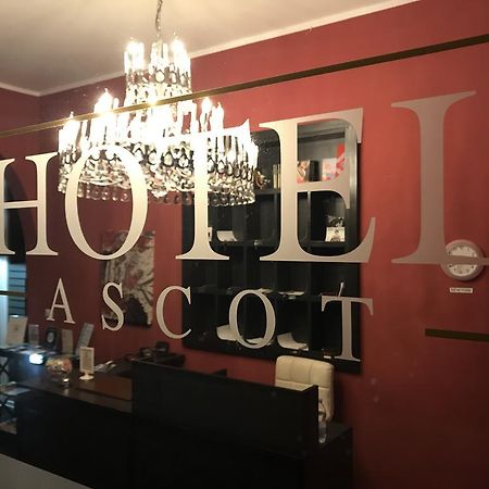 Hotel Ascot 카이아넬로 외부 사진